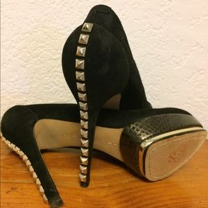 Vince Camuto Heels